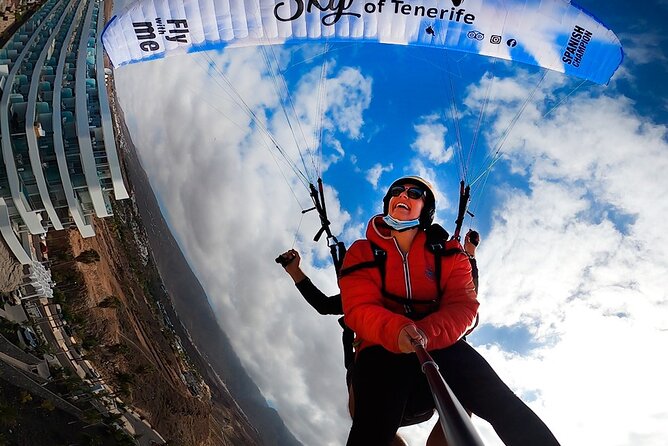 Acrobatic Paragliding Flight with Spanish Champion in Tenerife - Key points before you book