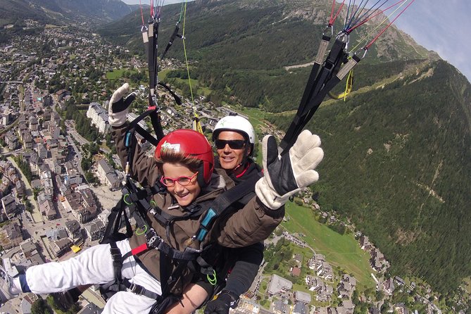 Acrobatic Paragliding Tandem Flight over Chamonix - Key points to know before you book