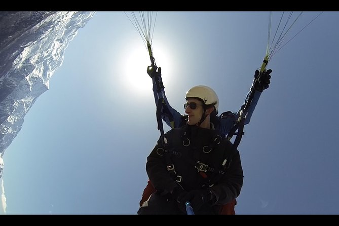 Acrobatic Paragliding Tandem Flight over Chamonix - The views are the real reward