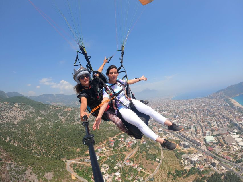 Alanya: Tandem Paragliding Over a Castle and the Sea - A royal view over Alanya Castle and Cleopatra Beach