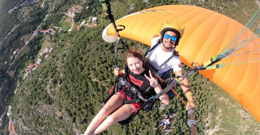 Alanya: Tandem Paragliding Over a Castle and the Sea - What happens from pickup to takeoff