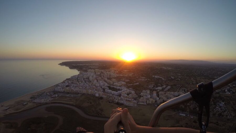 Albufeira: Paragliding and Paratrike Tandem Flights - Flying above the Algarve coast near Albufeira