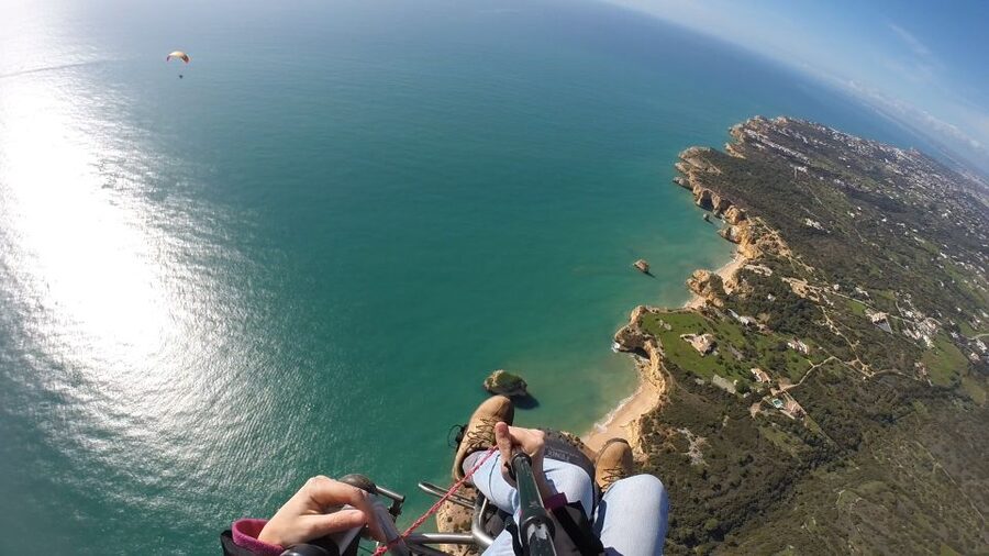 Albufeira: Paragliding and Paratrike Tandem Flights - Paragliding or paratrike: choosing the right flight
