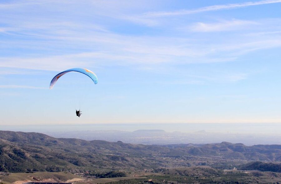 Alicante and Santa Pola: Tandem Paragliding Flight - Safety, comfort, and the limits to know