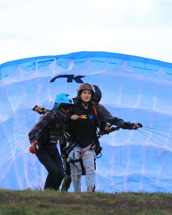 Bogota: Paragliding activity in La Calera with transfers - What happens at La Calera