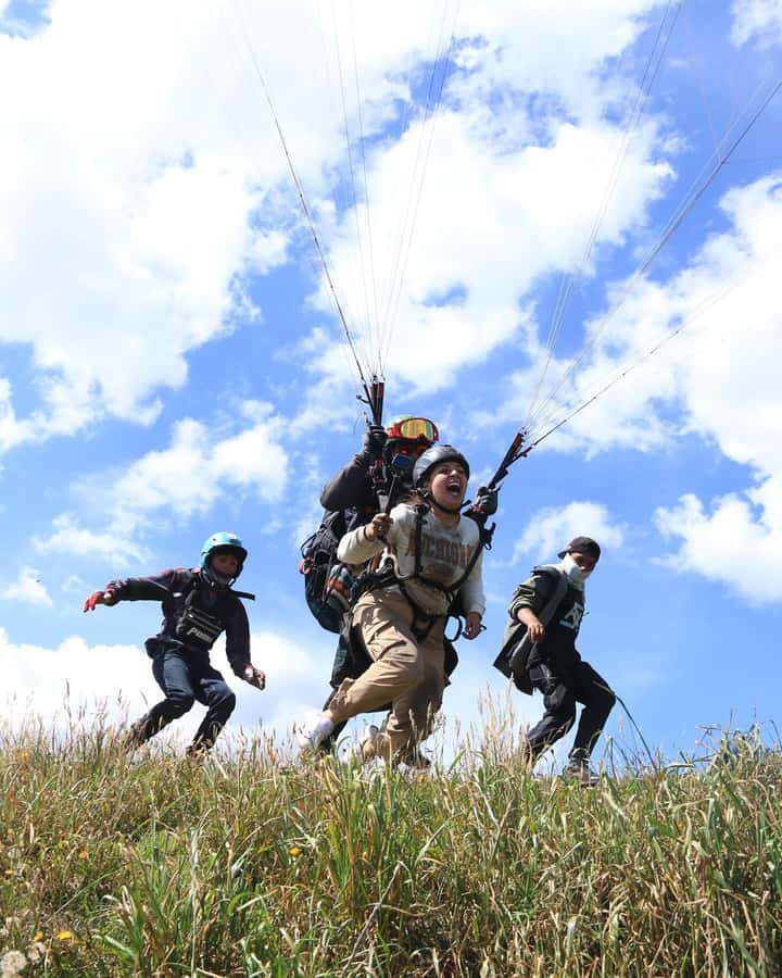 Bogota: Paragliding activity in La Calera with transfers - FAQ