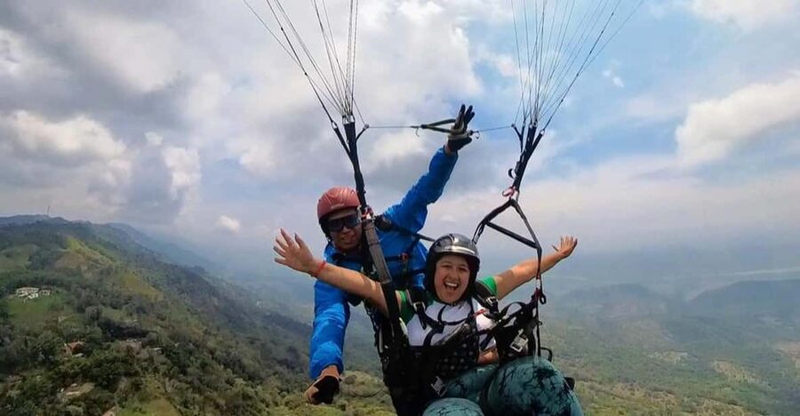 Bogota: Paragliding Flight Ticket in Guatavita - What the $119 price really includes