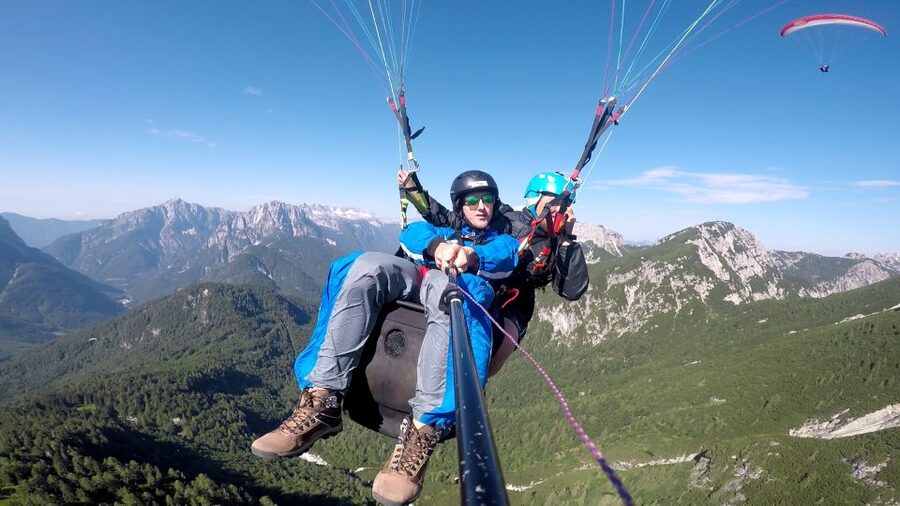 Bovec: Tandem paragliding in Julian Alps - Meeting in Bovec and heading uphill