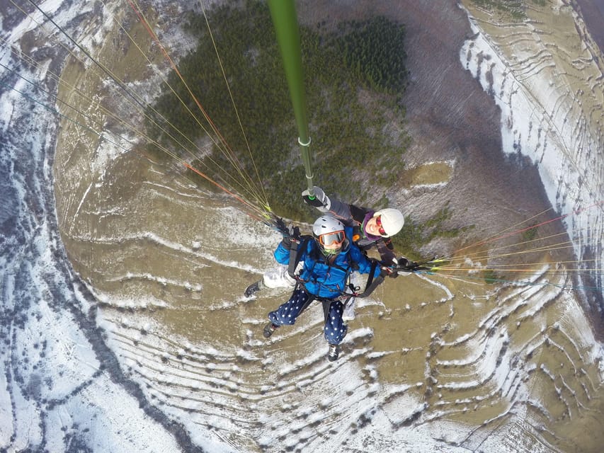 Brasov (:) Tandem Paragliding Experience - The Flight: Eight to Twenty Minutes or More