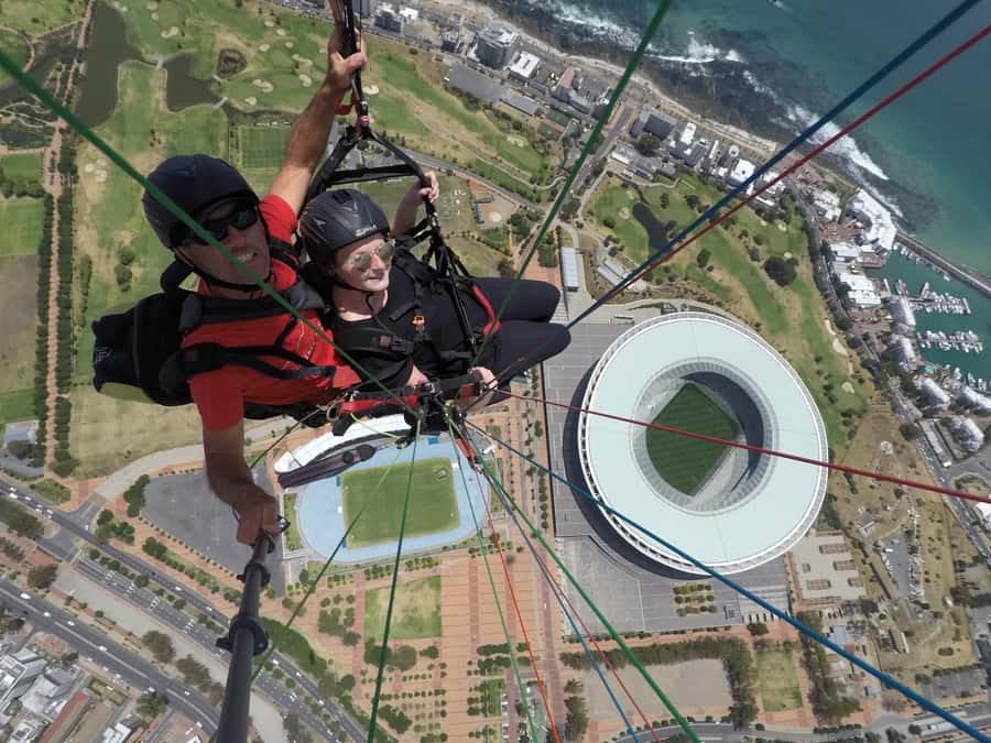 Cape Town: Tandem Paragliding Adventure - Price, group size, and who gets the best value