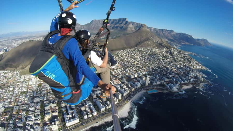 Cape Town: Tandem Paragliding Flight with the Experts - Six to Fifteen Minutes Above the City