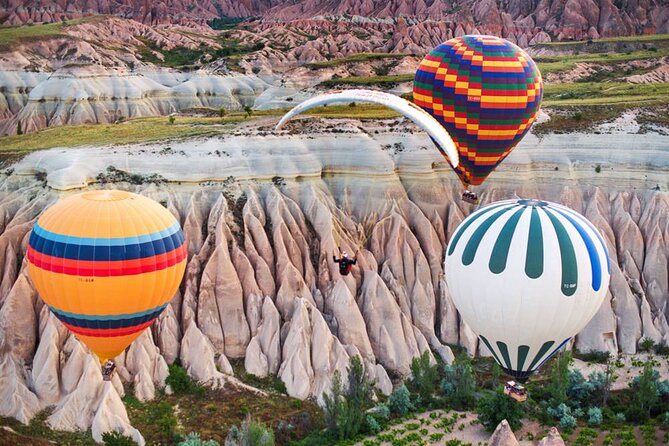 Cappadocia Paragliding Experience By Local Expert Pilots - Meeting in Göreme and reaching the mountain