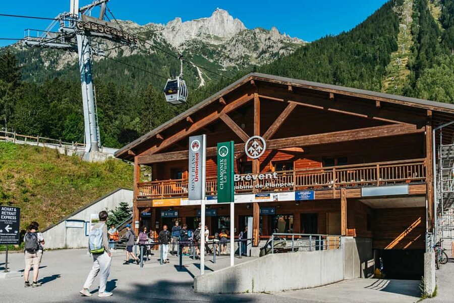 Chamonix: Tandem Paragliding Flight - Weather is part of the experience