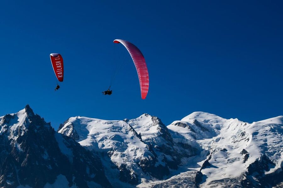 Chamonix: Tandem Paragliding Flight with Mont-Blanc Views - Practical booking advice