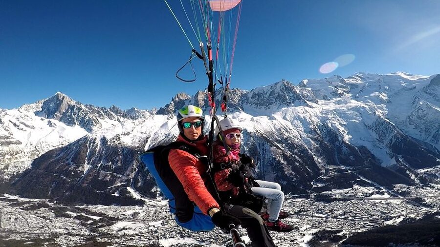 Chamonix: Tandem Paragliding Flight with Video - Optional acrobatics and the calm flight