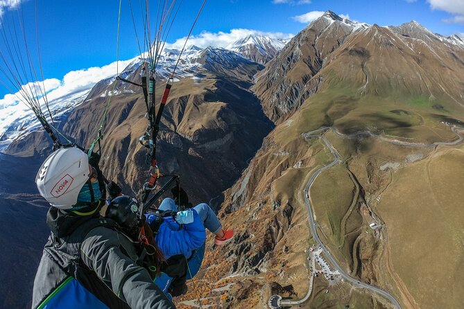 Cloudbase Paragliding in Gudauri, Georgia - Free GoPro video changes the value