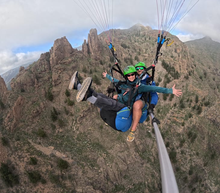Costa Adaje: Paragliding from 1100m - Incredible landscape! - Landing at La Caleta Beach