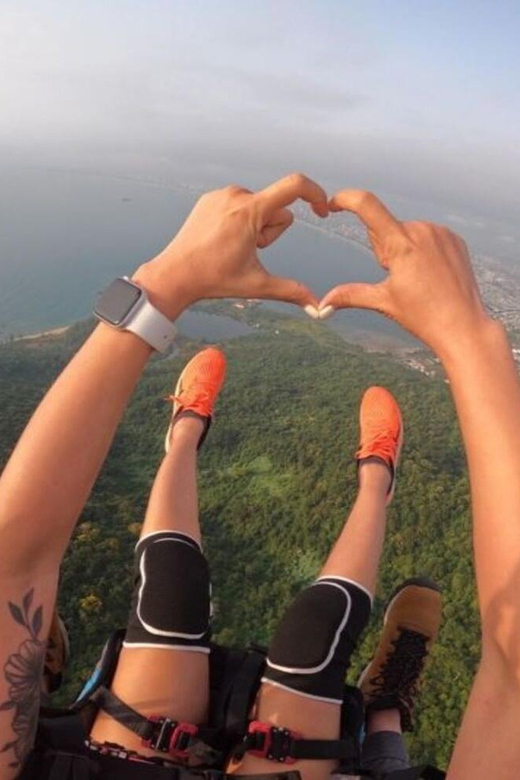 Da Nang: Monkey Mountain Paragliding Experience - The tandem flight over Da Nang
