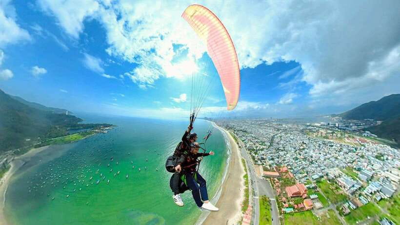 Da Nang: Paragliding with Views of Lady Buddha Statue 2025 - Safety preparation on the Son Tra Peninsula