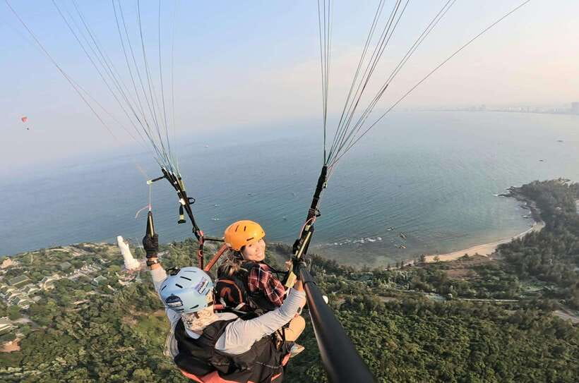 Da Nang Private paragliding experience on Monkey Mountain - Seeing the peninsula, temples, and fishing coast