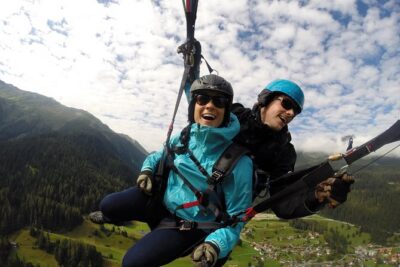 Davos Absolutely Free Flying Paragliding Tandem Flight 1’000 Meters High