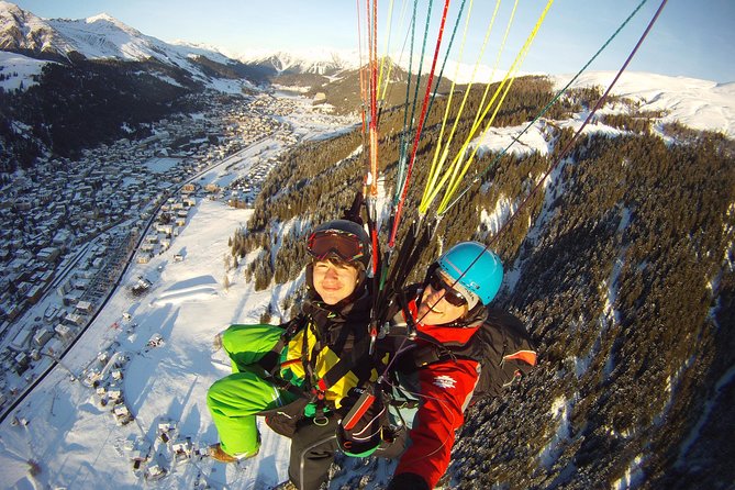 Davos Absolutely Free Flying Paragliding Tandem Flight 1'000 Meters High - Who will enjoy this most?