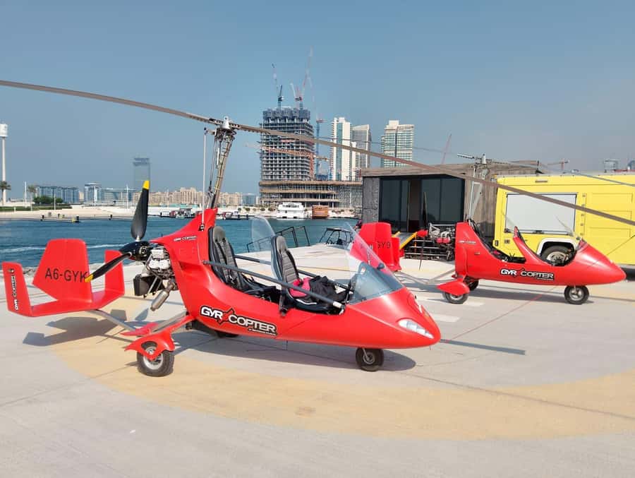 Dubai: Gyrocopter Introductory Flight - The Burj Al Arab from a new angle