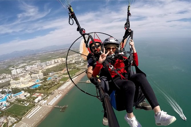 Experience Excitement With Paramator or paragliding. - Who will get the most from this flight