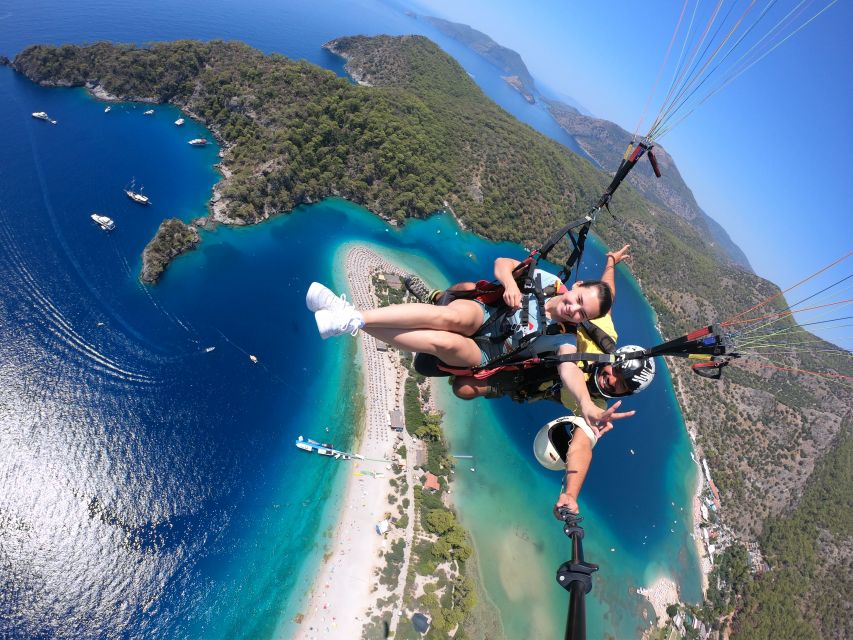 Fethiye: Babadag Tandem Paragliding Flight over Oludeniz - What happens at 6,450 feet