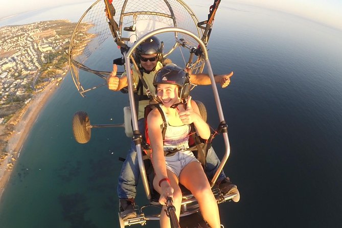Flight experience over the beach in paragliding/paratrike in the Algarve with video. - Vilamoura Marina, golf courses, and the open sea