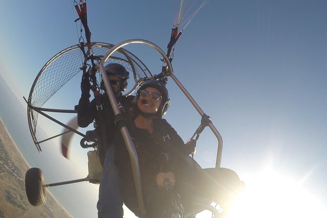 Flight experience over the beach in paragliding/paratrike in the Algarve with video. - Safety, comfort, and the pilot’s role