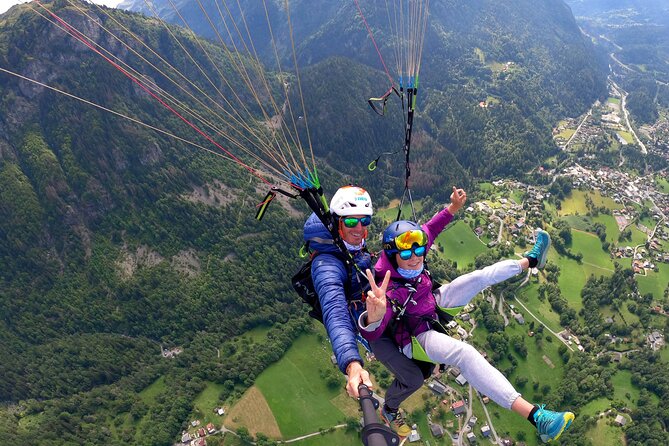 Fly in Paragliding! Paragliding experience over Chamonix! - What happens at 184 Clos des Chablettes