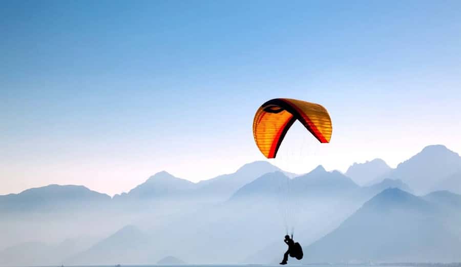 From Baku: Paragliding Tour - Meeting the Pilot and Preparing for Takeoff