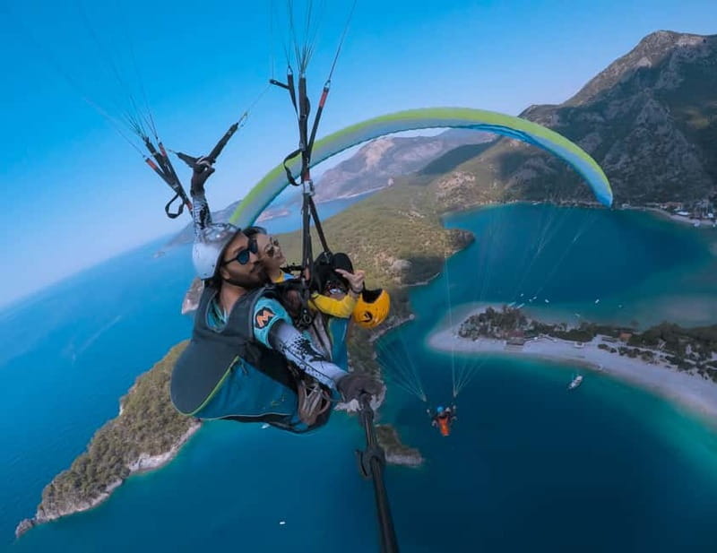 From Fethiye: Tandem Paragliding in Ölüdeniz - The leap from Mt. Babadag to Ölüdeniz