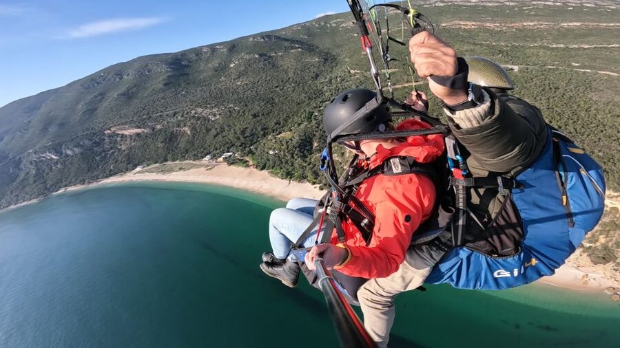 From Lisbon: Paragliding Pack (Flight+Video+Transportation) - What the 20-minute tandem flight feels like