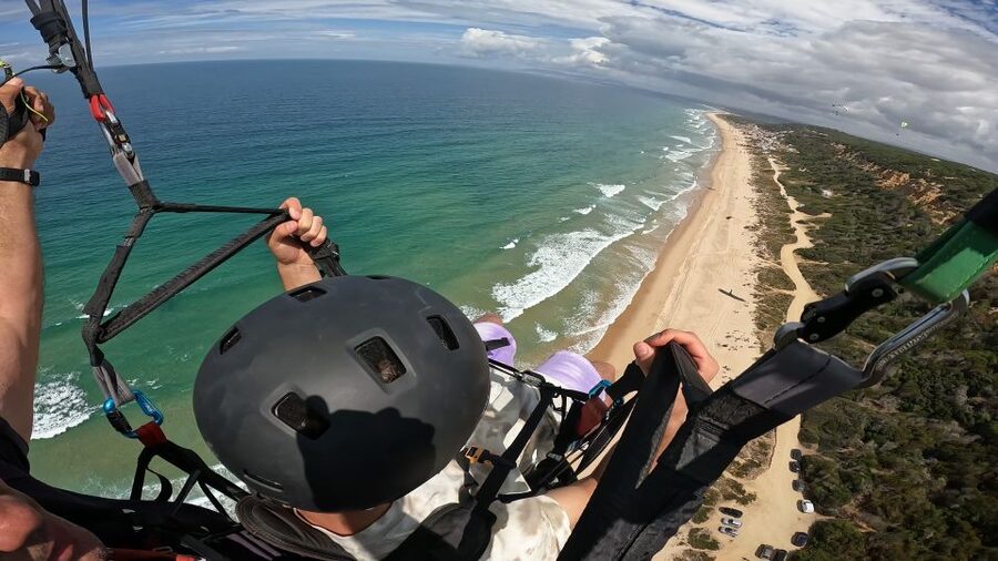 From Lisbon: Paragliding Tandem Flight - The safety and comfort question