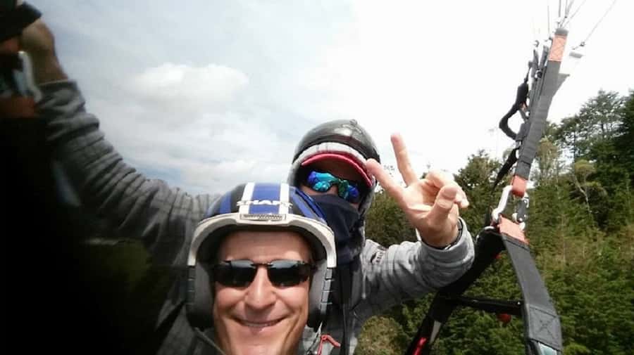 From Medellin: Andes Paragliding Expereince - What the 20-minute flight is really like