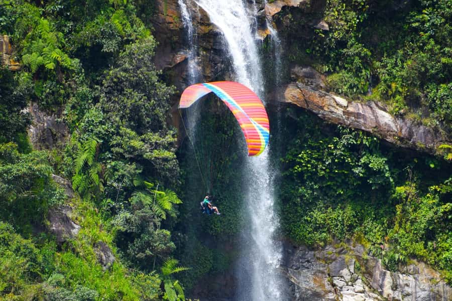From Medellín: Paragliding Flight and Guatape Tour - Key Points to Know Before You Go