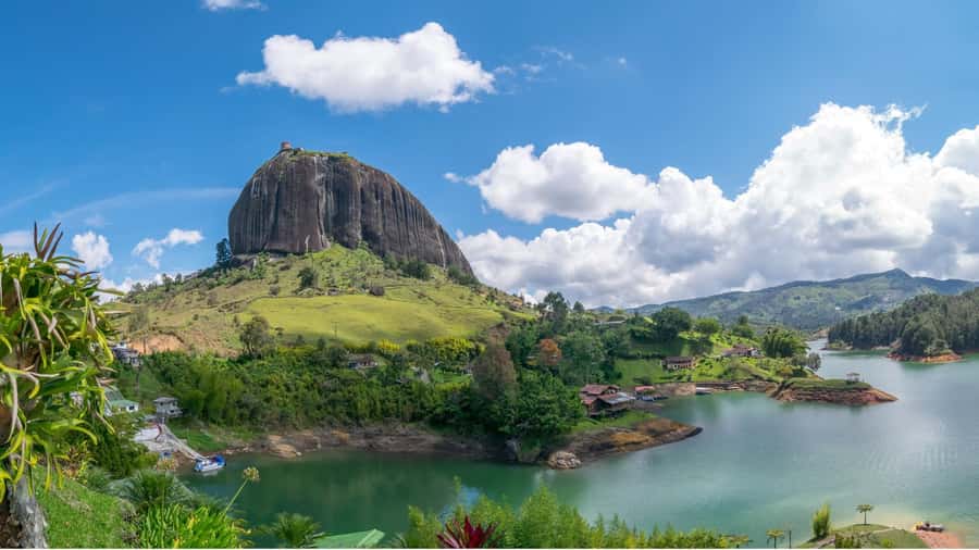 From Medellín: Paragliding Flight and Guatape Tour - Guatape After the Adrenaline