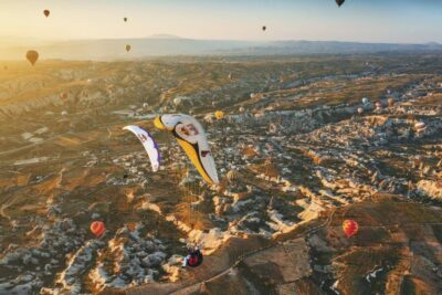 Urgüp/Göreme: Cappadocia Tandem Paragliding & Transfer
