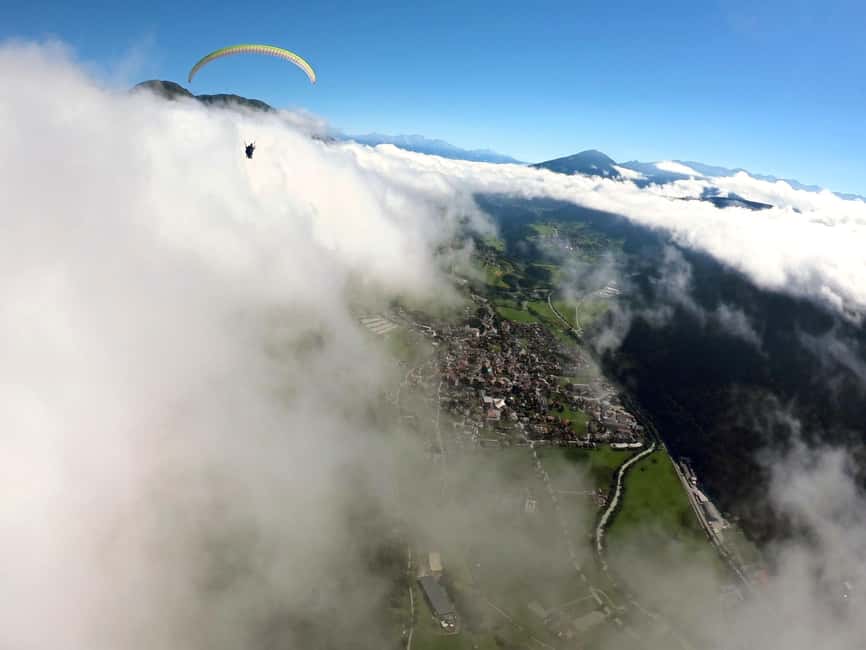 Fulpmes Schlick2000 - Winter Tandem Paragliding Flight - The gondola ride is part of your budget