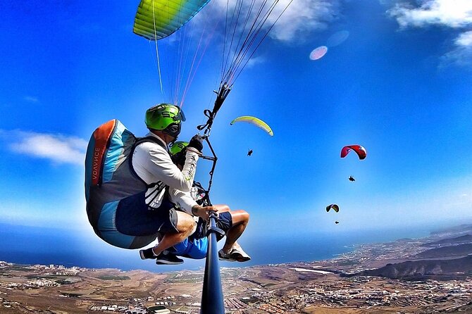 GOLD paragliding flight including videos/photos, t-shirt and a bottle of Cava - Getting ready at the upper launch site