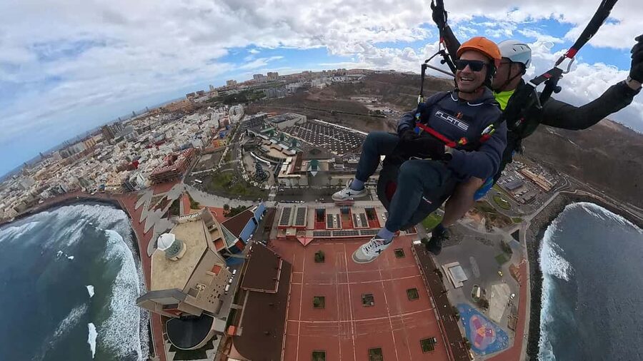 Gran Canaria: Paragliding Flight & Banana Plantation Tour - Pickup and the ride north