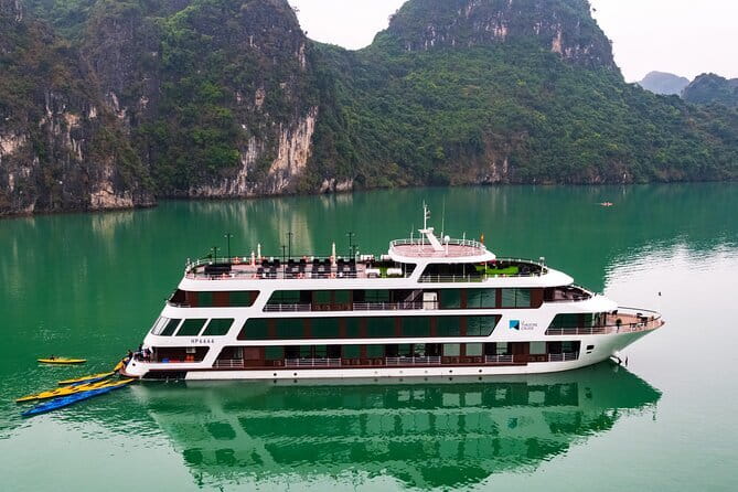 Ha Long Sky Tour: Powered Paragliding - Booking and Cancellation Advice