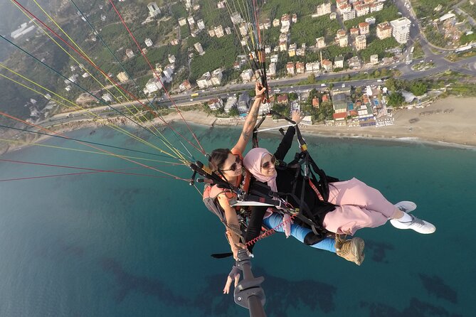 Halal Tandem Paragliding With Licensed Woman Pilot in Alanya - The halal concept and who it suits