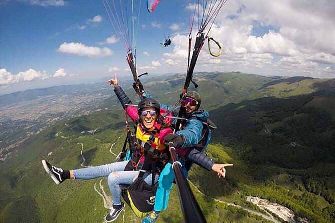 Half day private paragliding experience - ADVENTURE FLIGHT - From Rome Termini to the hills near Norma