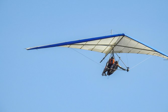 Hang gliding in Valle de Bravo - Why the El Peñón flight is the real attraction