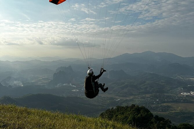 Hanoi Paragliding COMBO: Tandem paraglide + course (full-day) - Indoor theory makes the first flight less mysterious