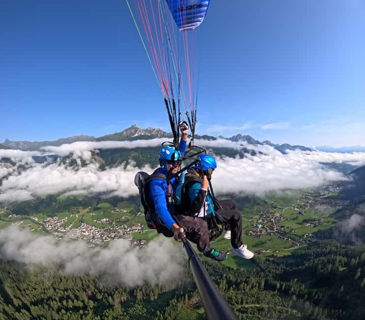 Innsbruck: Paragliding Adventure - Communication and weather flexibility