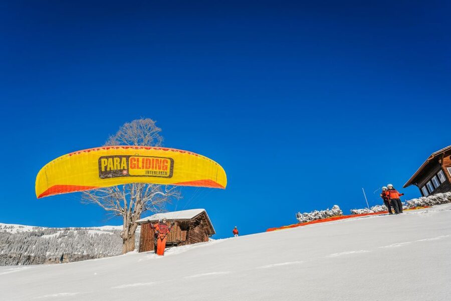 Interlaken: Tandem Paragliding Flight - The landing in central Interlaken is a real advantage